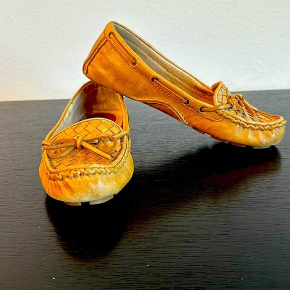 Women’s Frye Leather Driving Loafers, size 8 - Picture 1 of 6